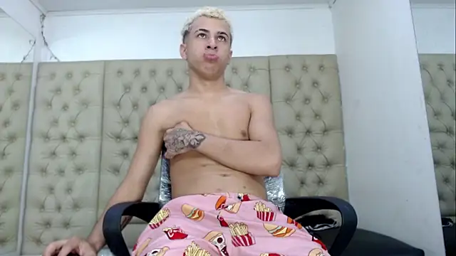 HollmanFronsh online show from December 20, 2:07 am