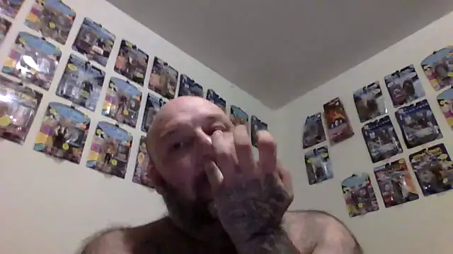 Snapshot of jbrown334 chatting on December 17, 12:27 am jbrown334 online show from December 17, 12:27 am
