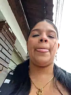 Layla-daring online show from December 15, 8:02 pm