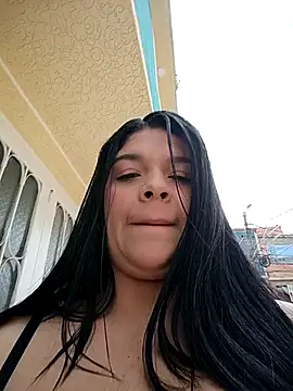 Layla-daring online show from January 13, 8:03 pm