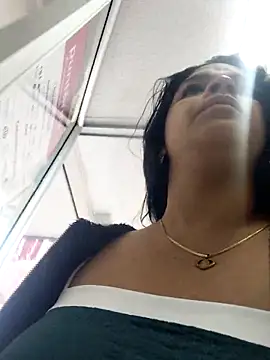 Layla-daring online show from May 14, 5:42 pm