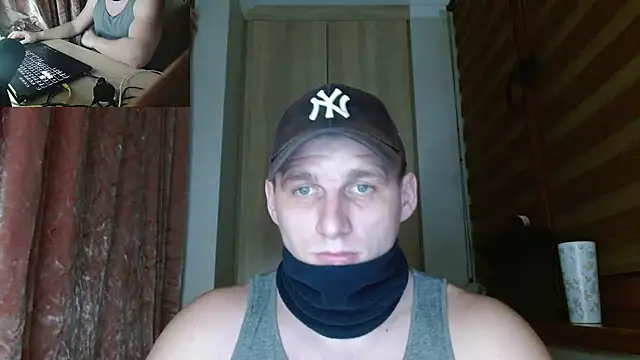 Poliglotjoe1 online show from March 22, 2:26 am