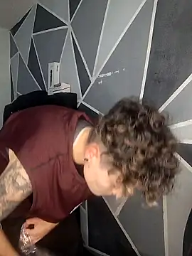 megan NL online show from December 17, 2:06 am