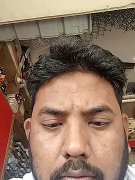 Snapshot of Roy___121 chatting on February 13, 4:52 am Roy 121 online show from February 13, 4:52 am