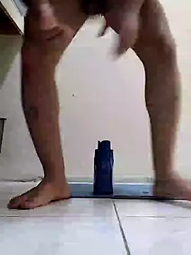 Snapshot of Meow_buggie chatting on June 26, 12:37 am Meow buggie online show from June 26, 12:37 am