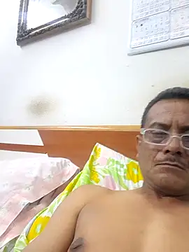 Snapshot of Parehahotmex chatting on February 27, 1:33 pm Parehahotmex online show from February 27, 1:33 pm