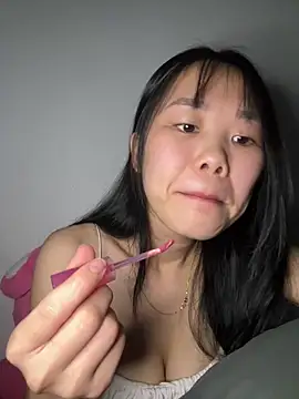 Snapshot of Kiee-lee chatting on December 20, 4:36 pm Kiee-lee online show from December 20, 4:36 pm