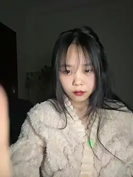 Snapshot of Kiee-lee chatting on February 2, 4:27 pm Kiee-lee online show from February 2, 4:27 pm