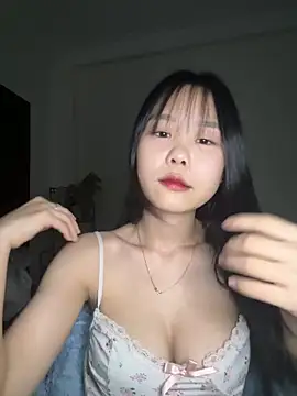 Snapshot of Kiee-lee chatting on February 6, 3:04 pm Kiee-lee online show from February 6, 3:04 pm