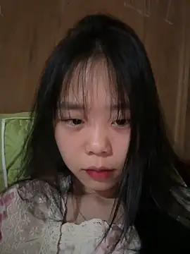 Snapshot of Kiee-lee chatting on February 11, 3:55 am Kiee-lee online show from February 11, 3:55 am