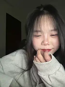 Snapshot of Kiee-lee chatting on February 26, 2:49 pm Kiee-lee online show from February 26, 2:49 pm