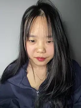 Snapshot of Kiee-lee chatting on March 10, 4:12 pm Kiee-lee online show from March 10, 4:12 pm