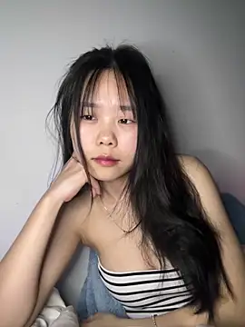 Snapshot of Kiee-lee chatting on March 17, 4:21 pm Kiee-lee online show from March 17, 4:21 pm