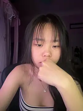 Kiee-lee online show from April 28, 6:57 pm