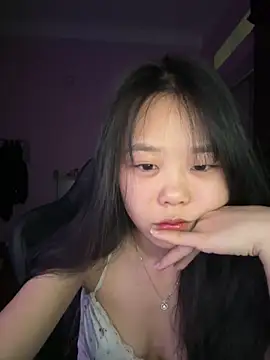 Kiee-lee online show from May 14, 4:58 pm