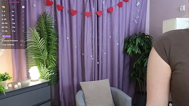 Snapshot of ImiMonroe chatting on February 18, 10:55 am ImiMonroe online show from February 18, 10:55 am