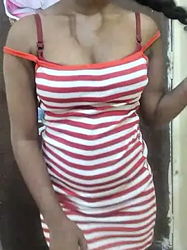 Snapshot of Simran_0011 chatting on January 9, 5:26 pm Simran 0011 online show from January 9, 5:26 pm