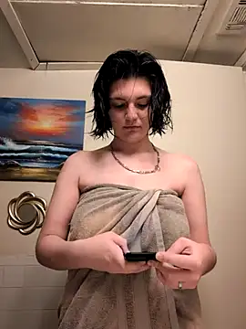 Kora Kat online show from April 13, 12:05 am