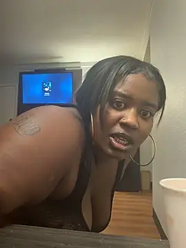 hennyxhenny online show from December 16, 12:43 pm