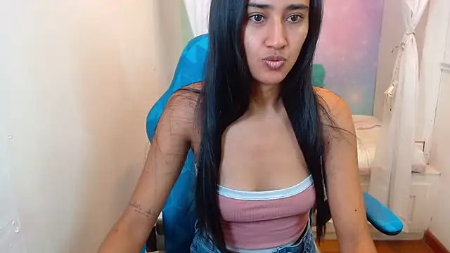 Meggan James online show from November 26, 11:44 am