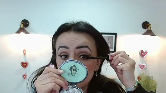 Snapshot of Juliana__lx chatting on February 26, 1:32 pm Juliana lx online show from February 26, 1:32 pm