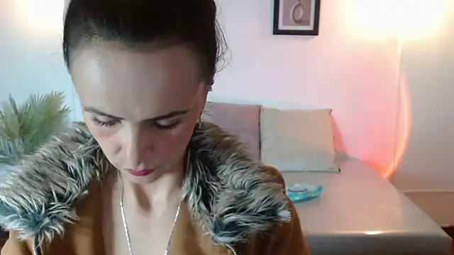 Snapshot of Juliana__lx chatting on March 10, 2:44 pm Juliana lx online show from March 10, 2:44 pm