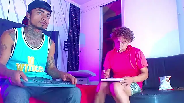 Hot Latino x online show from December 22, 7:55 pm