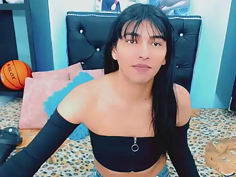 xwetdreamsx online show from November 29, 8:45 pm