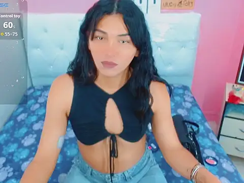 Snapshot of xwetdreamsx chatting on February 12, 8:37 pm xwetdreamsx online show from February 12, 8:37 pm