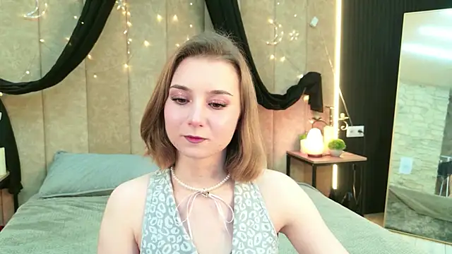 Janice Corona online show from May 19, 3:51 pm