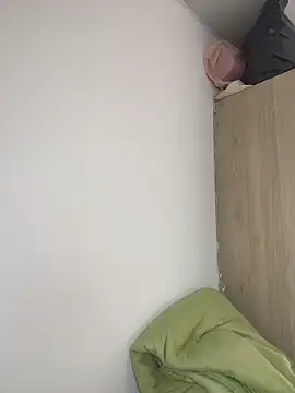 Snapshot of katthyasmitth chatting on February 5, 5:17 pm katthyasmitth online show from February 5, 5:17 pm