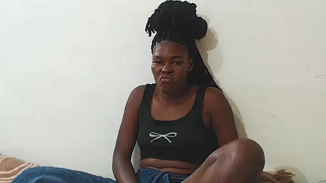 VirginPrincess06 online show from May 4, 8:16 pm