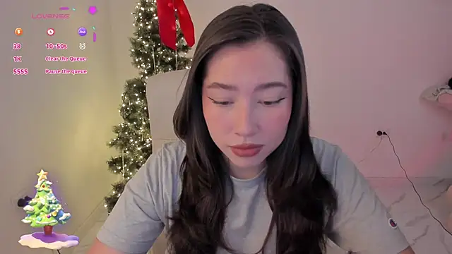 Snapshot of bubblegum_1 chatting on January 15, 5:01 am bubblegum 1 online show from January 15, 5:01 am