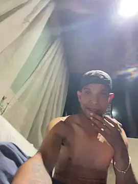 Gzinho69ik online show from August 6, 2:02 am