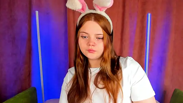 KellyFiery online show from March 12, 8:31 am