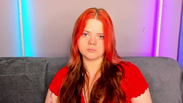 KellyFiery online show from May 3, 1:11 am
