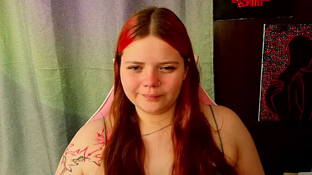 Snapshot of KellyFiery chatting on July 3, 1:45 am KellyFiery online show from July 3, 1:45 am
