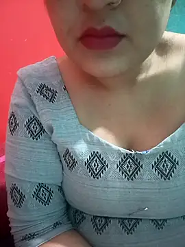 Snapshot of Priya_089 chatting on February 20, 4:42 am Priya 089 online show from February 20, 4:42 am