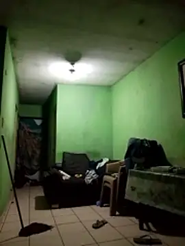 Snapshot of DestinedSpark23 chatting on February 3, 3:15 am DestinedSpark23 online show from February 3, 3:15 am