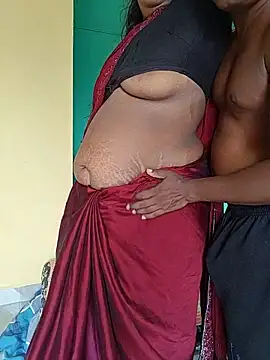 Desicouple1706 online show from May 22, 6:31 am