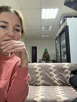 VaryaRose online show from December 23, 2:53 am