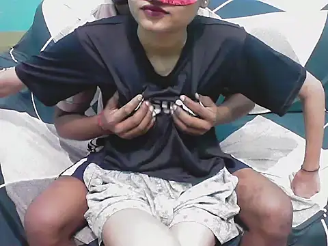 Snapshot of hello_baby01 chatting on February 26, 5:34 pm hello baby01 online show from February 26, 5:34 pm