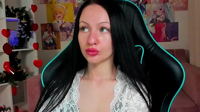 NaomiBlakes online show from December 19, 5:36 am