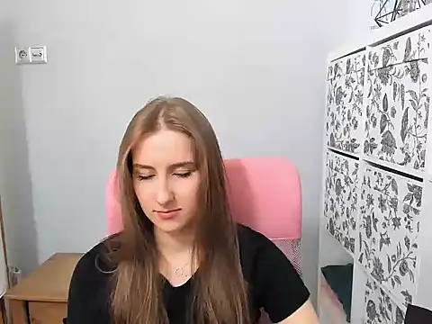 Snapshot of VanessaAmore chatting on May 1, 10:20 am VanessaAmore online show from May 1, 10:20 am