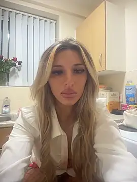 kadieraee online show from February 16, 1:13 am