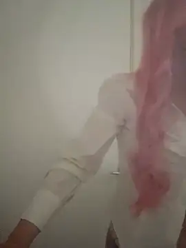 kadieraee online show from February 18, 5:20 pm