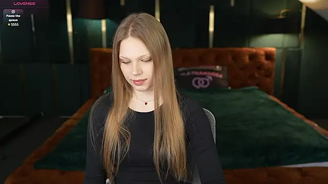 Snapshot of Charlotte_Dreams chatting on March 11, 11:38 am Charlotte Dreams online show from March 11, 11:38 am