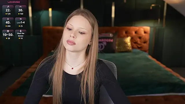 Snapshot of Charlotte_Dreams chatting on March 27, 11:54 am Charlotte Dreams online show from March 27, 11:54 am