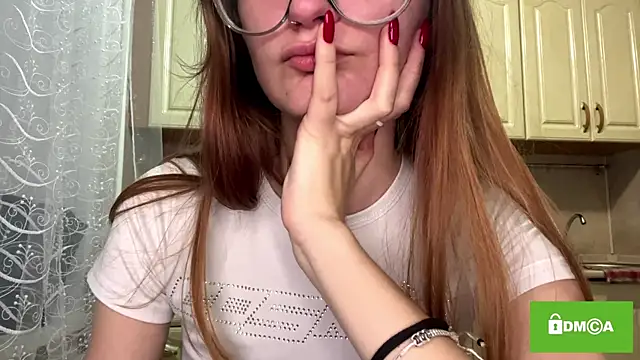 TishGiardino online show from December 20, 9:05 am