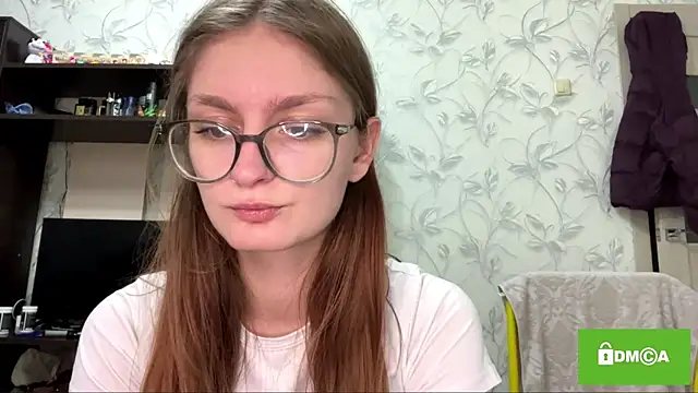 TishGiardino online show from December 23, 3:15 am